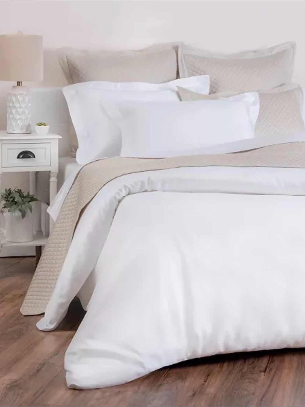 Charter Club Damask Solid 550 TC FULL / QUEEN Duvet & Shams Set White